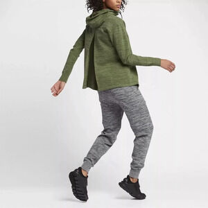 Nike Women's Tech Knit Jacket XS Green Hooded Full-Zip Casual‎